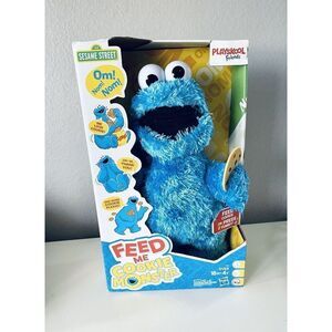 NEW ~ Feed Me COOKIE MONSTER ~Sesame Street Playskool Friends ~Talking Plush Toy